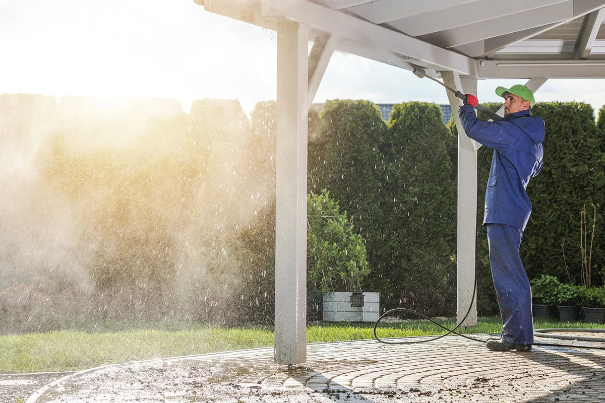 3 Common Mistakes to Avoid When Power Washing Your Home’s Exterior in St. Louis